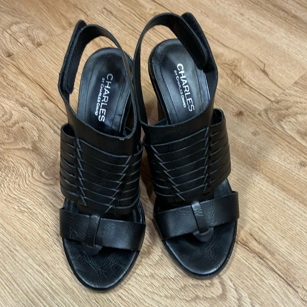 Y2K Charles by Charles David leather Black JEEZE ankle strap Sandals Size:8